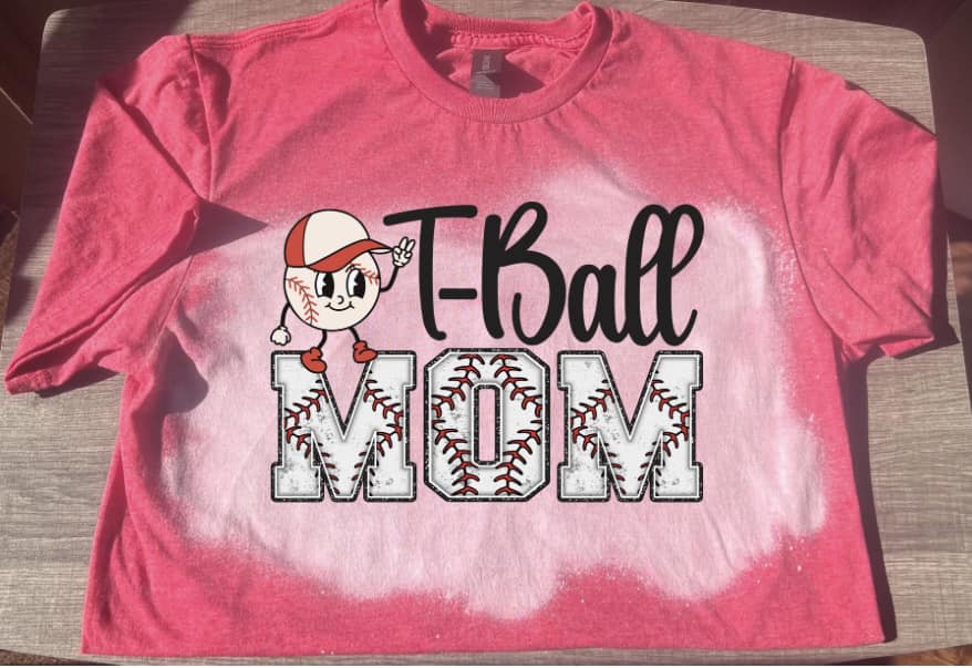 T-Ball Mom w/ Baseball wearing Hat Bleached Short Sleeve T-Shirt